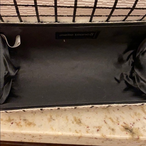 Fashion Clutch - Picture 5 of 6